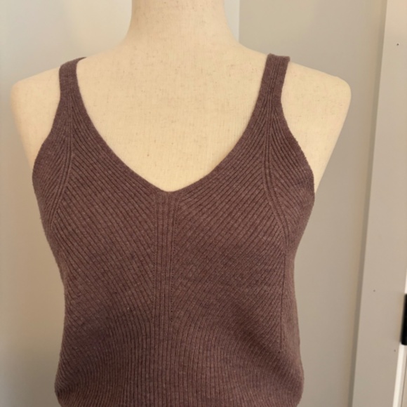 Ribbed Heather Purple Sweater Tank - Picture 4 of 5